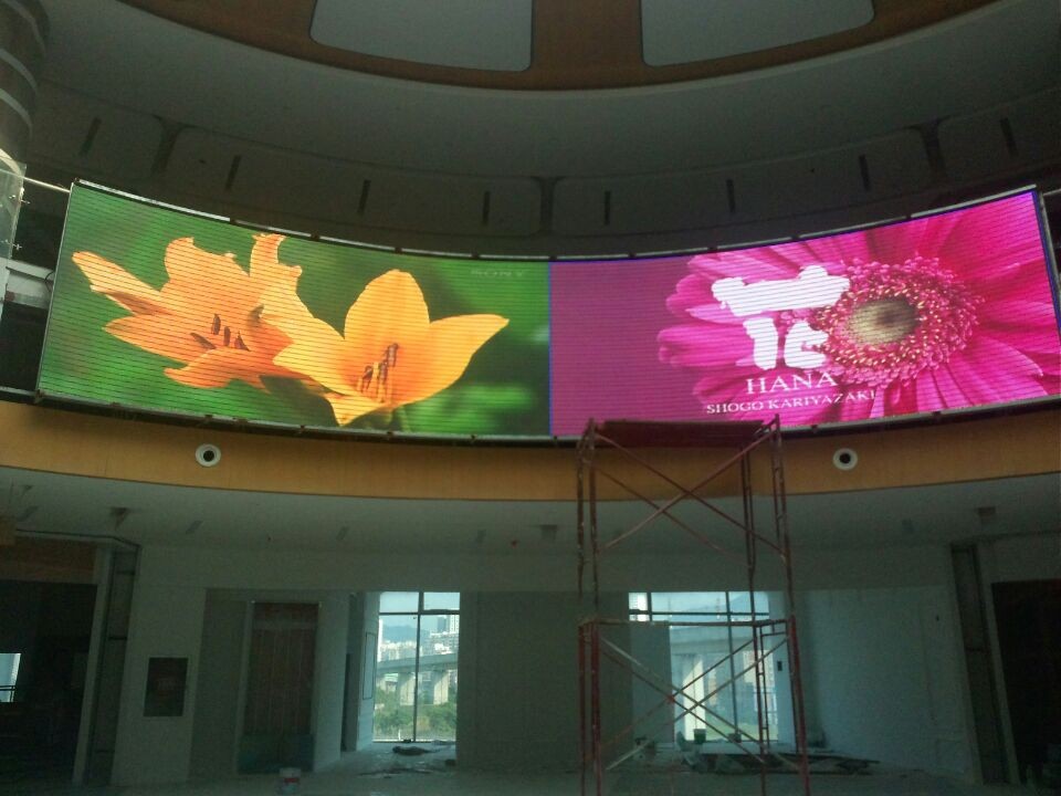 ���ڱ�վ��Խ�r���V��23�O P6�҃�LEDȫ����