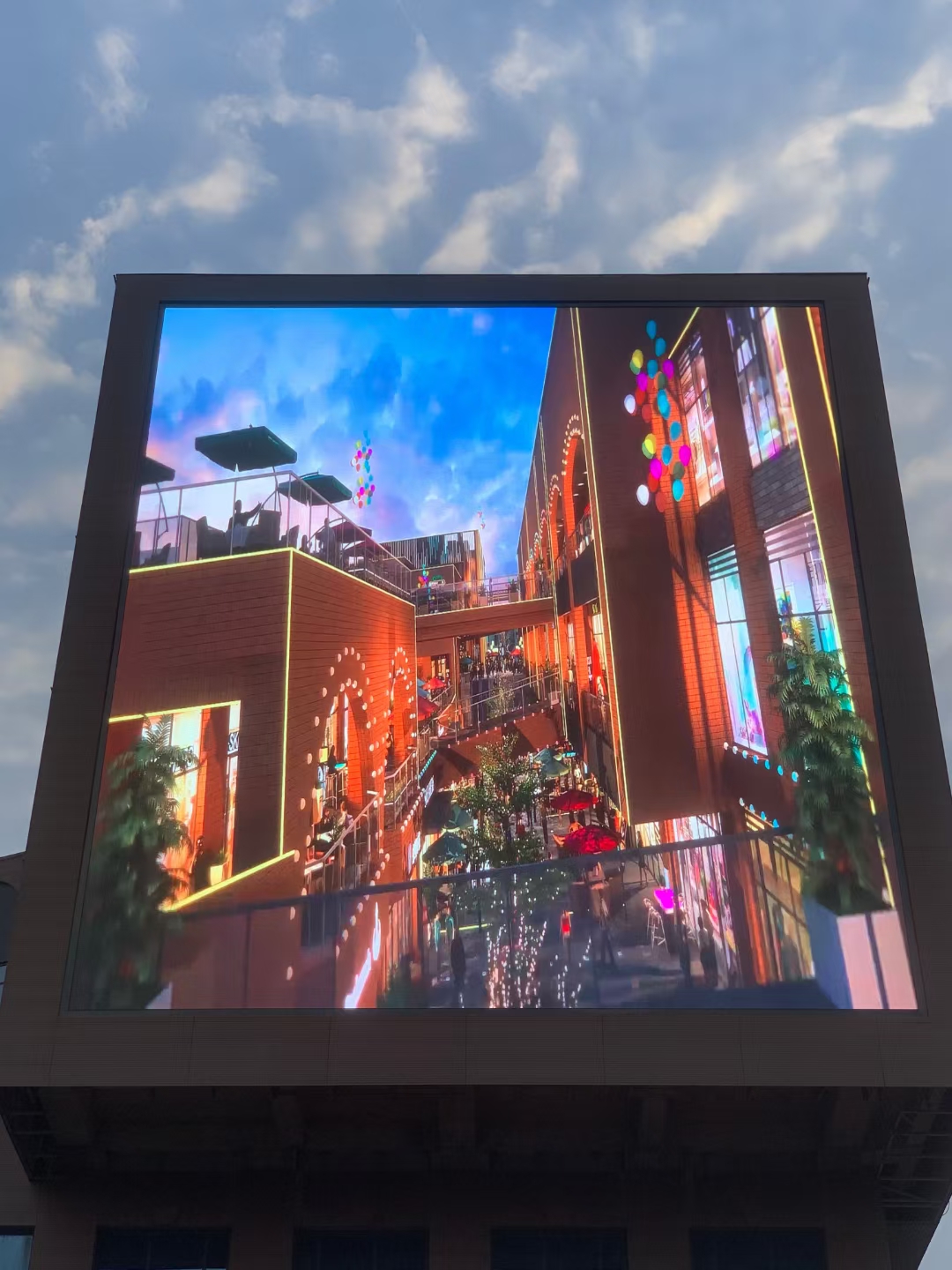 �Lɳ����P8ȫ���@ʾ��600ƽ����